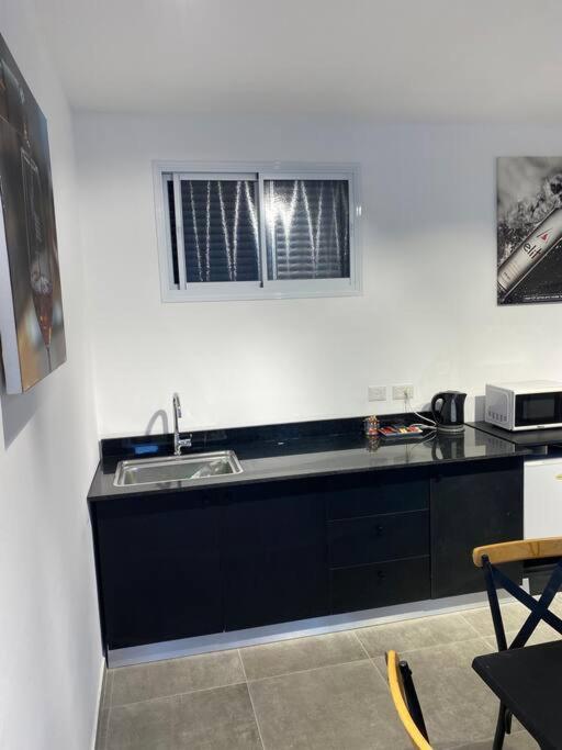 הדירה בדובדבן - The Apartment In Dovdvan Tiberíades Exterior foto